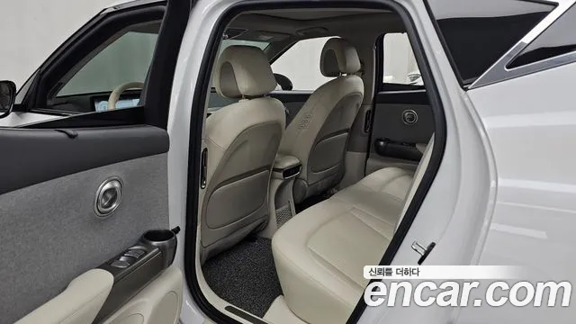 Genesis GV60 — Фото автомобиля 18