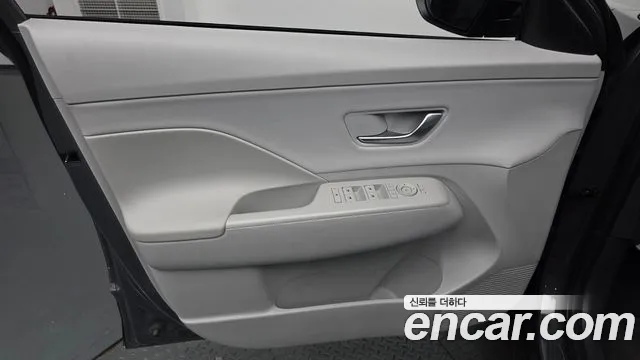 Hyundai Kona SX2 — Фото автомобиля 23