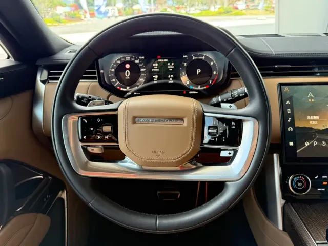 Land Rover Range Rover — Фото автомобиля 12