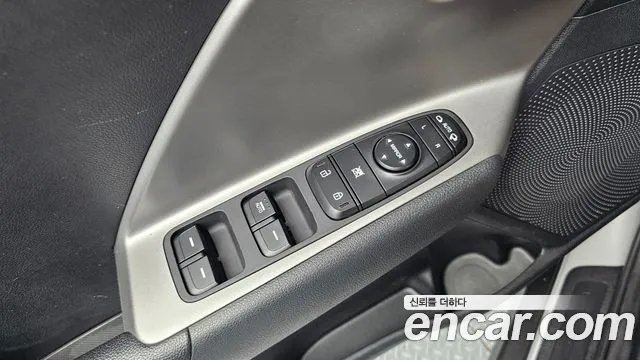 Kia Niro Niro Plus Air — Фото автомобиля 28
