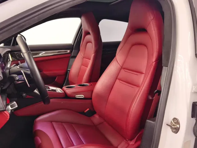 Porsche Panamera — Фото автомобиля 8
