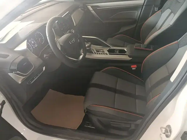 Geely Binyue — Фото автомобиля 14