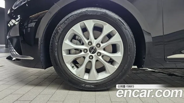 Kia K8 2.5 Бензин 2WD — Фото автомобиля 5