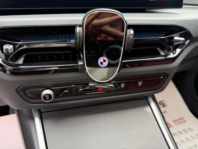 BMW 3 Series — Фото автомобиля 12