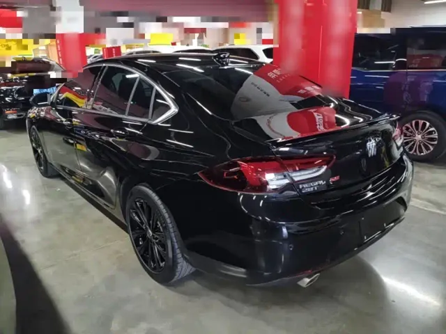 Buick Regal — Фото автомобиля 4