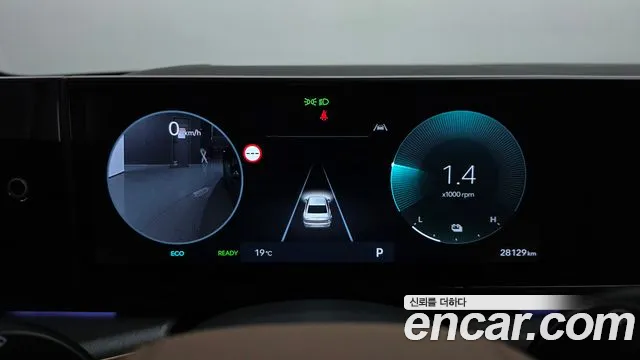 Hyundai Grandeur GN7 — Фото автомобиля 11