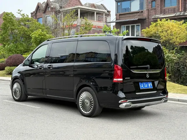 Mercedes-Benz Mercedes-Benz V-Class 2021 V 260 Premium Edition — Фото автомобиля 17