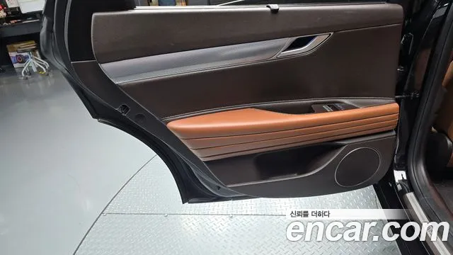 Genesis G80 RG3 — Фото автомобиля 14