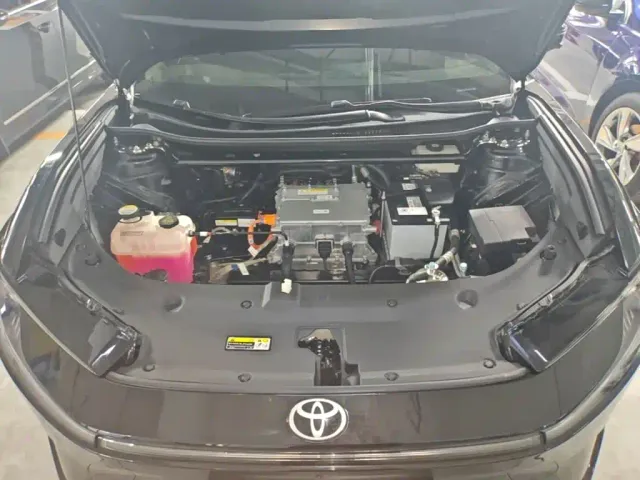 Toyota bZ5 — Фото автомобиля 19