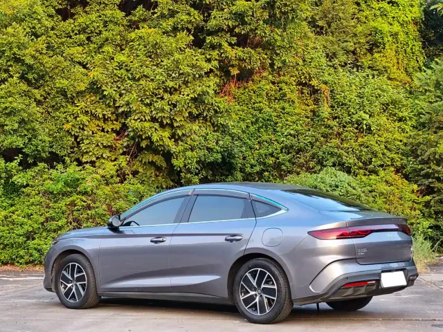 BYD Qin L — Фото автомобиля 4