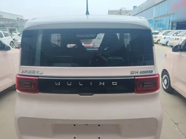 Wuling Hongguang Mini EV — Фото автомобиля 5