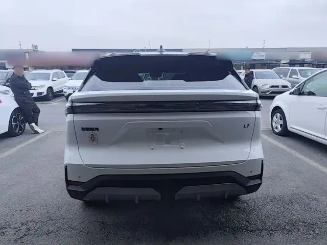 Geely Galaxy L7 — Фото автомобиля 5