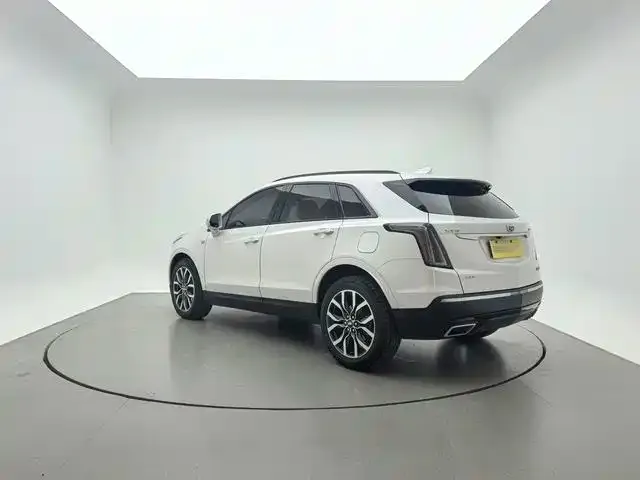 Cadillac XT5 — Фото автомобиля 6