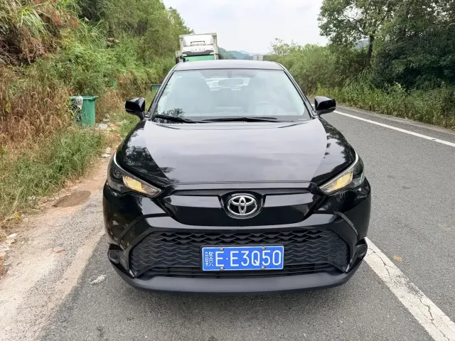 Toyota Frontlander — Фото автомобиля 2