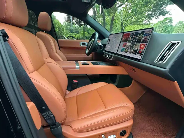 Li Auto L6 — Фото автомобиля 17