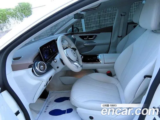 Mercedes-Benz EQE V295 — Фото автомобиля 10