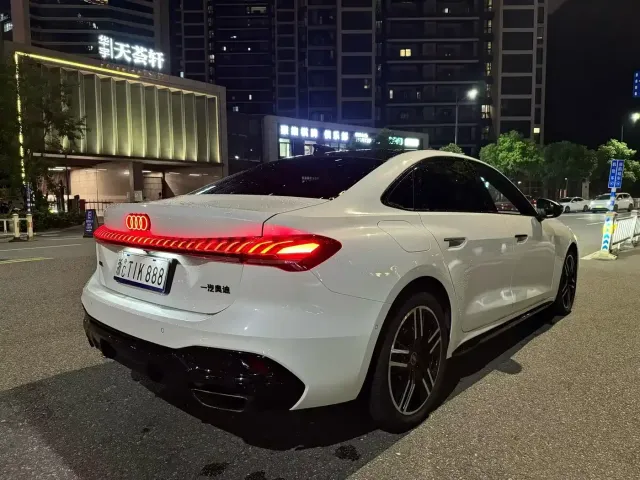 Audi A5L — Фото автомобиля 9