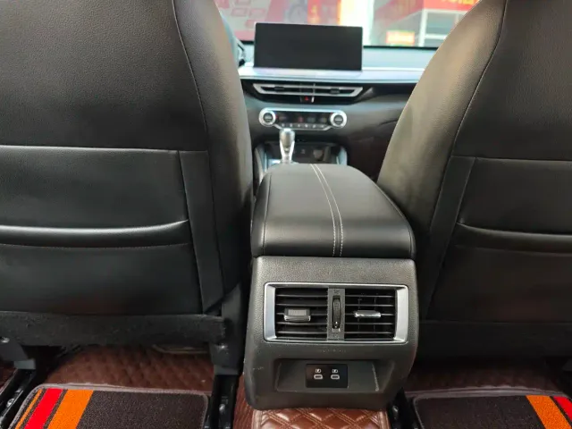 Nissan Teana — Фото автомобиля 15