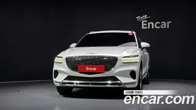 Genesis GV70 — Фото автомобиля 3