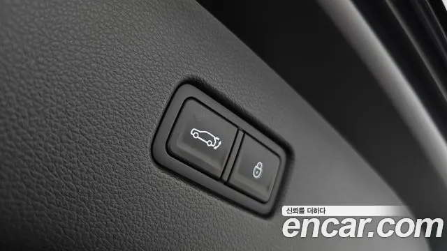 Genesis GV80 — Фото автомобиля 26