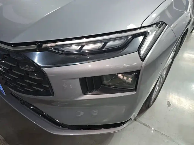Ford Mondeo — Фото автомобиля 23