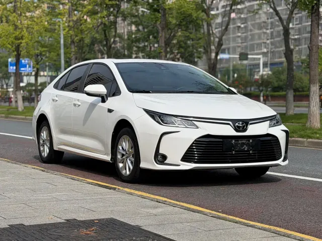 Toyota Corolla — Фото автомобиля 3