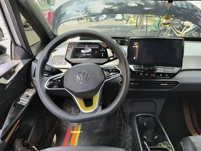 Volkswagen ID.3 — Фото автомобиля 2