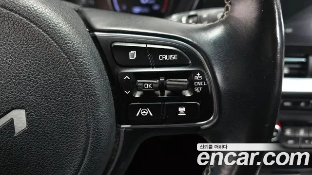 Kia Niro — Фото автомобиля 15