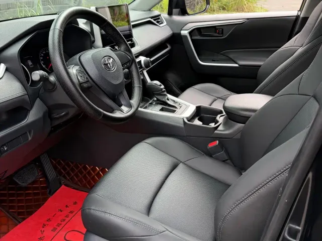Toyota Wildlander — Фото автомобиля 7