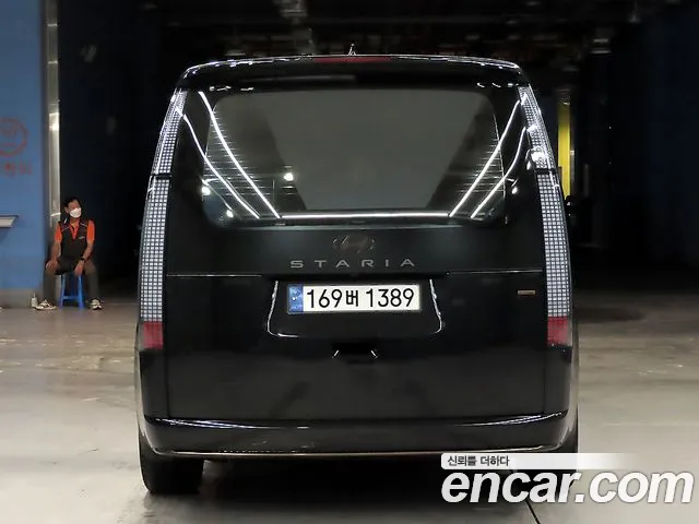 Hyundai Staria Staria 4WD Lounge 9 мест — Фото автомобиля 4