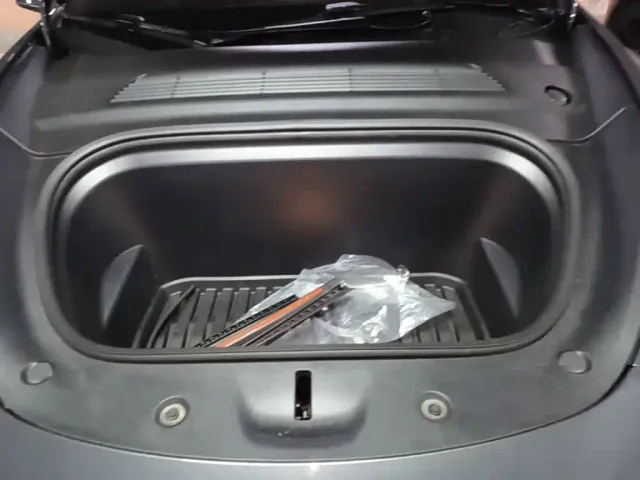 Tesla Model Y — Фото автомобиля 19