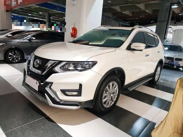 Фотография автомобиля — Nissan X-Trail