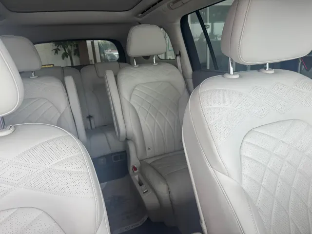 IM Motors LS9 — Фото автомобиля 10