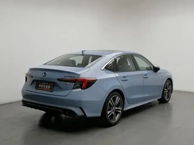 Honda Integra — Фото автомобиля 2