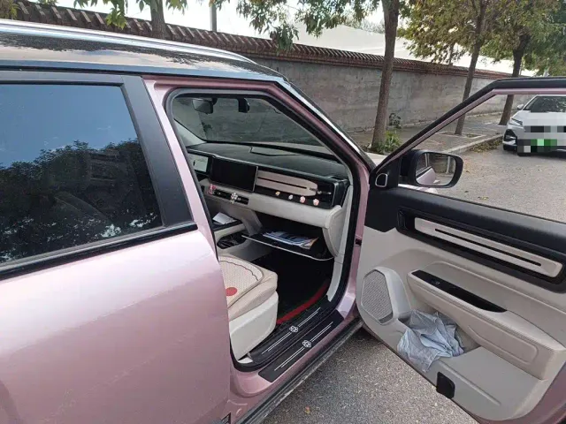 Geely ICON — Фото автомобиля 17