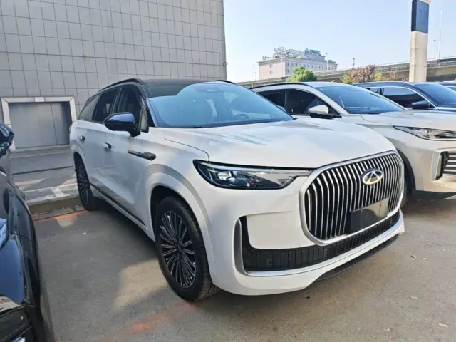 Chery Tiggo 9 — Фото автомобиля 21