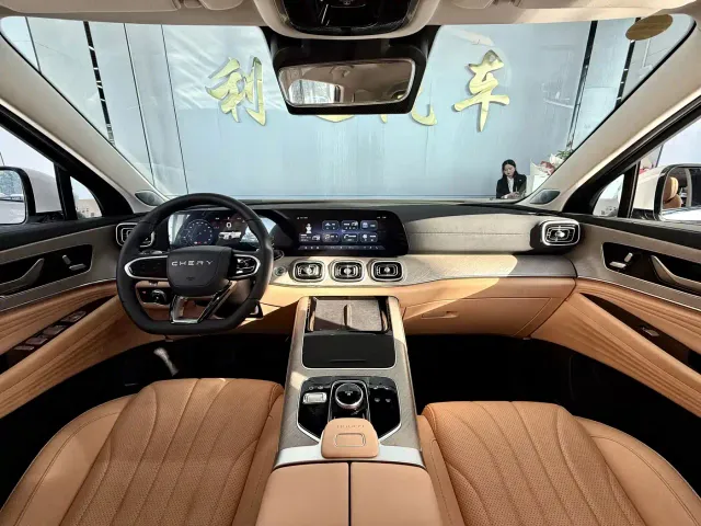 Chery Tiggo 9 — Фото автомобиля 6