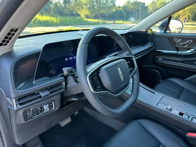 Lincoln Corsair — Фото автомобиля 15