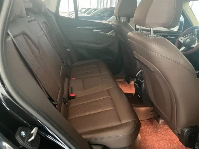 BMW X3 — Фото автомобиля 9