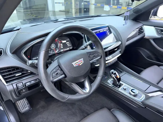 Cadillac CT5 — Фото автомобиля 7