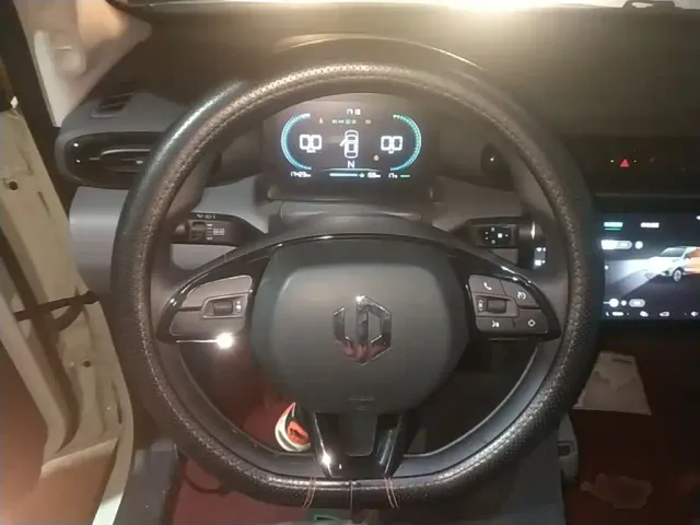 Leapmotor T03 — Фото автомобиля 10