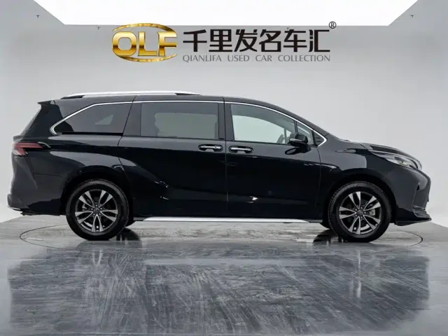 Toyota Granvia — Фото автомобиля 7
