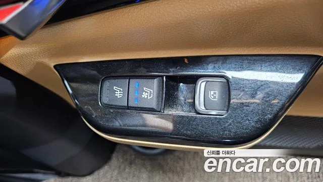 Kia Canival — Фото автомобиля 14