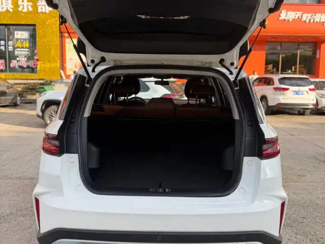 Geely Vision X6 — Фото автомобиля 14