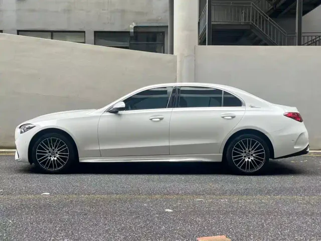 Mercedes-Benz C-Class — Фото автомобиля 3