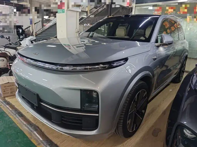 Фотография автомобиля — Li Auto L9