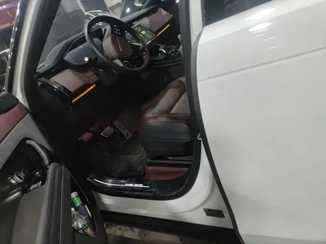 Land Rover Range Rover Sport — Фото автомобиля 7