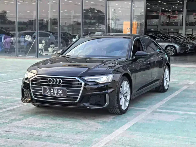 Фотография автомобиля — Audi A6L