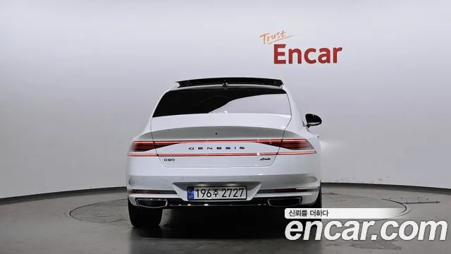 Genesis G90 Бензин 3.5 турбо AWD — Фото автомобиля 4