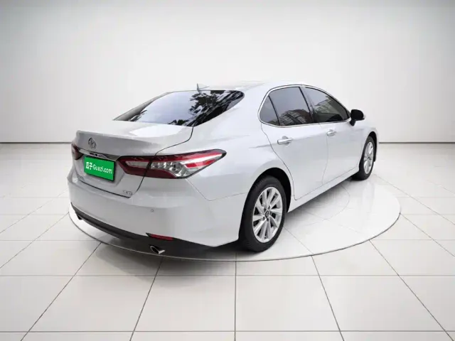 Toyota Camry — Фото автомобиля 4